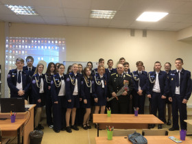 Встреча учащихся 8 Б класса с Портянкиным Ю.Д. и Гусевым А.В..